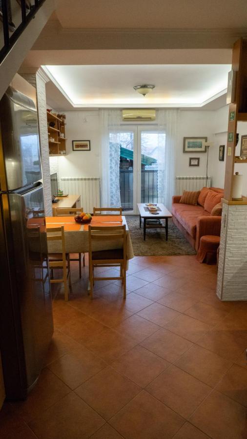 Apartment Akacija Gardens Belgrade Luaran gambar