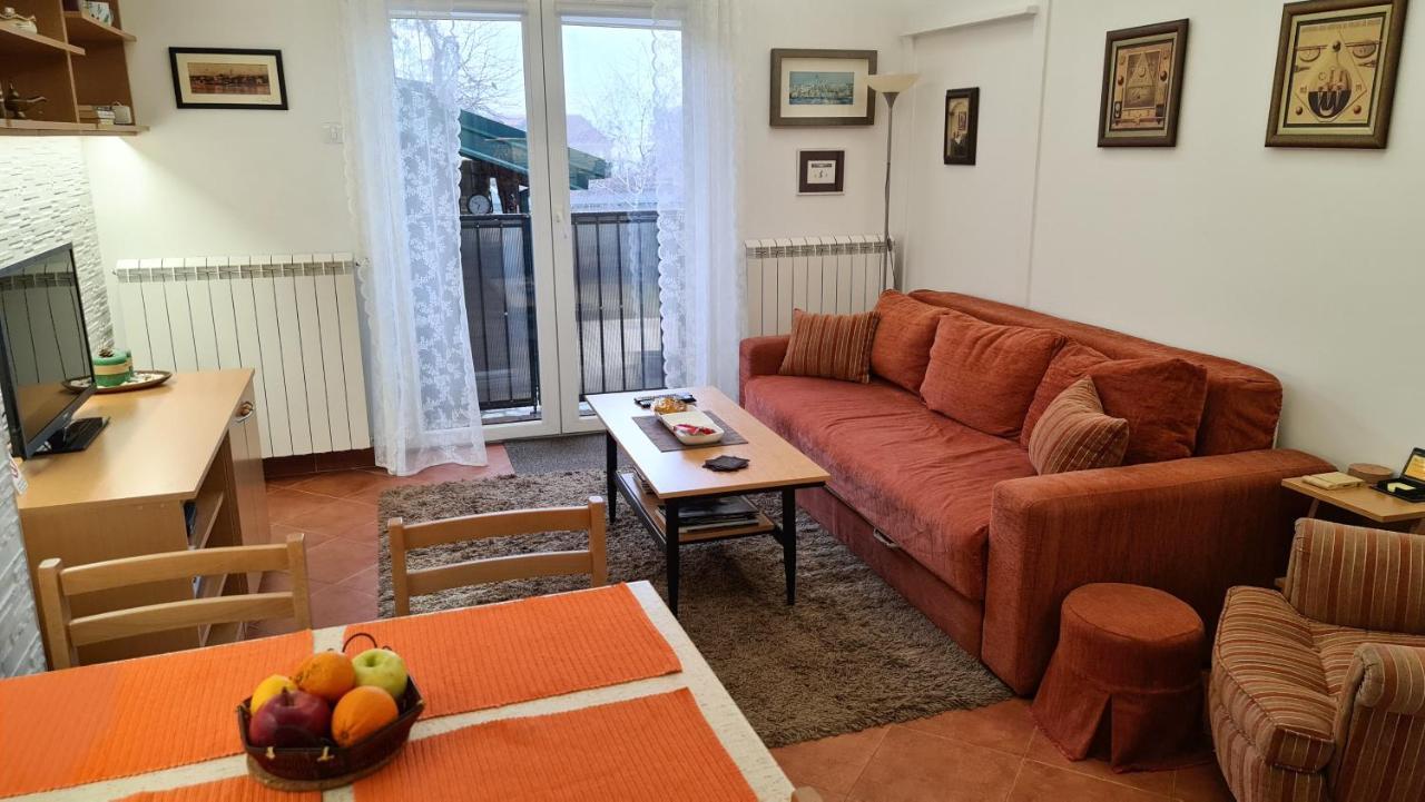 Apartment Akacija Gardens Belgrade Luaran gambar