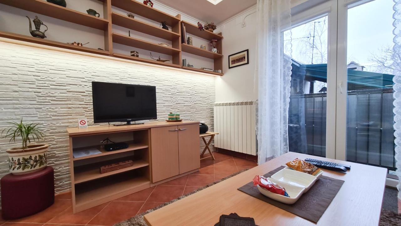 Apartment Akacija Gardens Belgrade Luaran gambar
