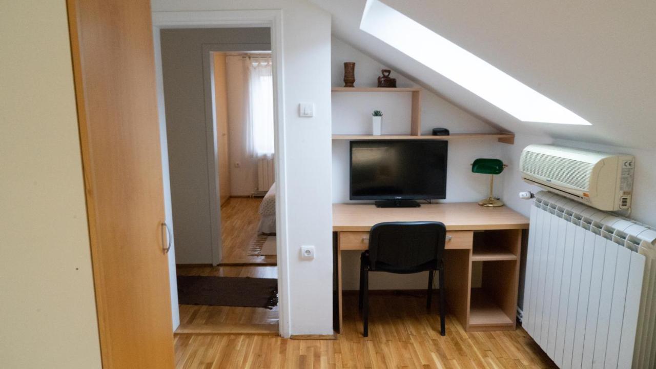 Apartment Akacija Gardens Belgrade Luaran gambar