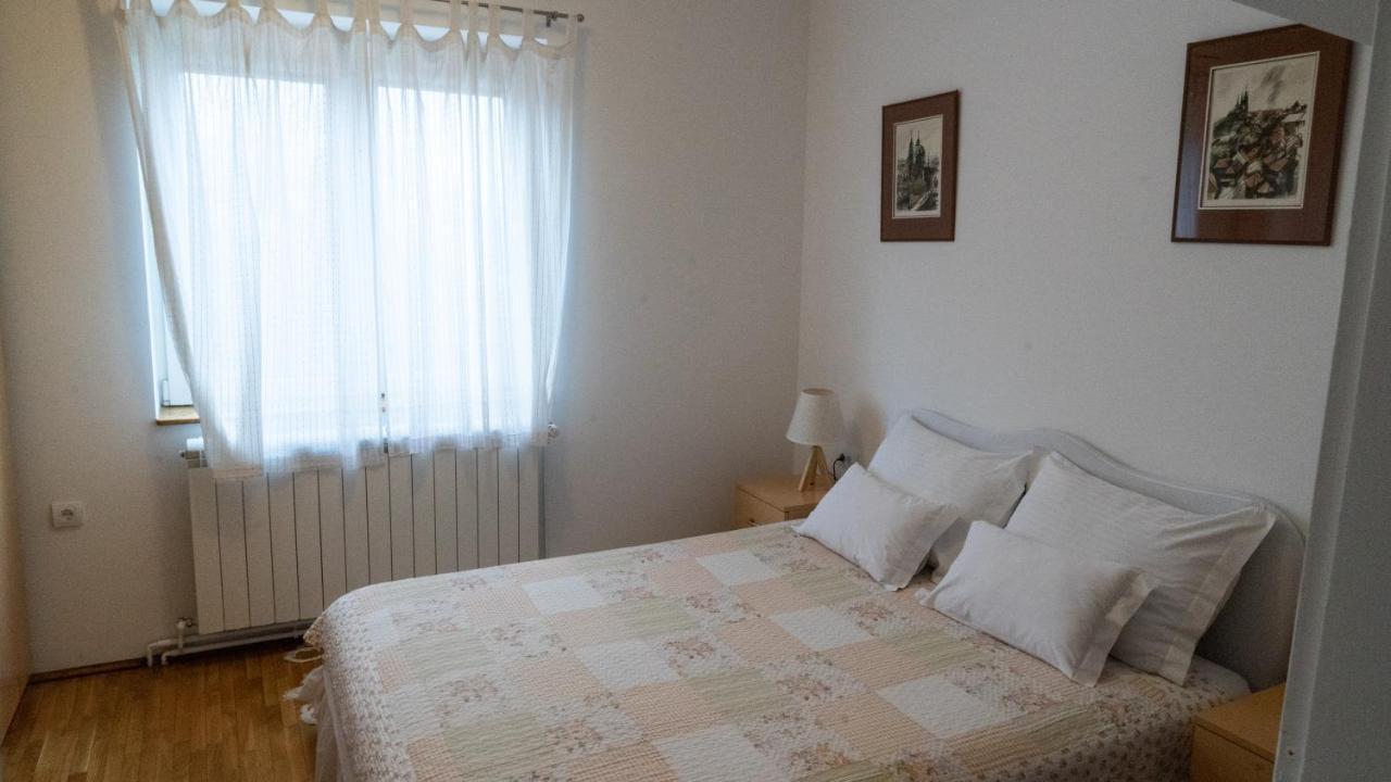 Apartment Akacija Gardens Belgrade Luaran gambar
