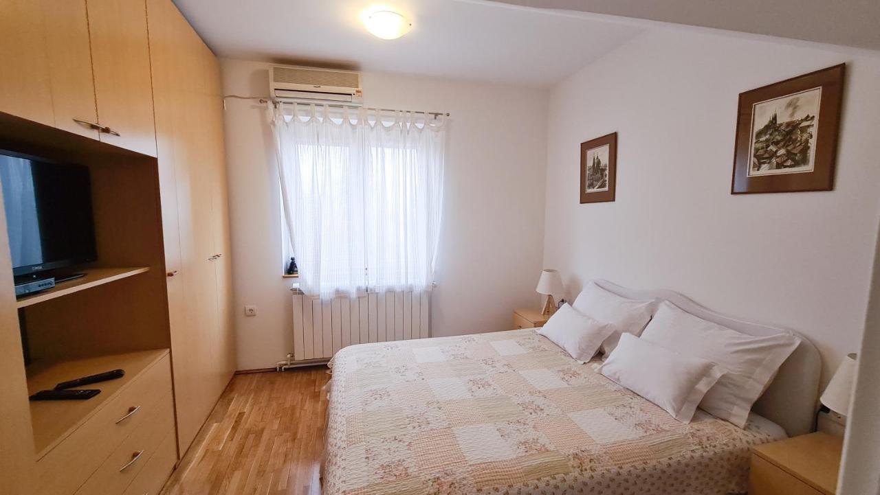 Apartment Akacija Gardens Belgrade Luaran gambar