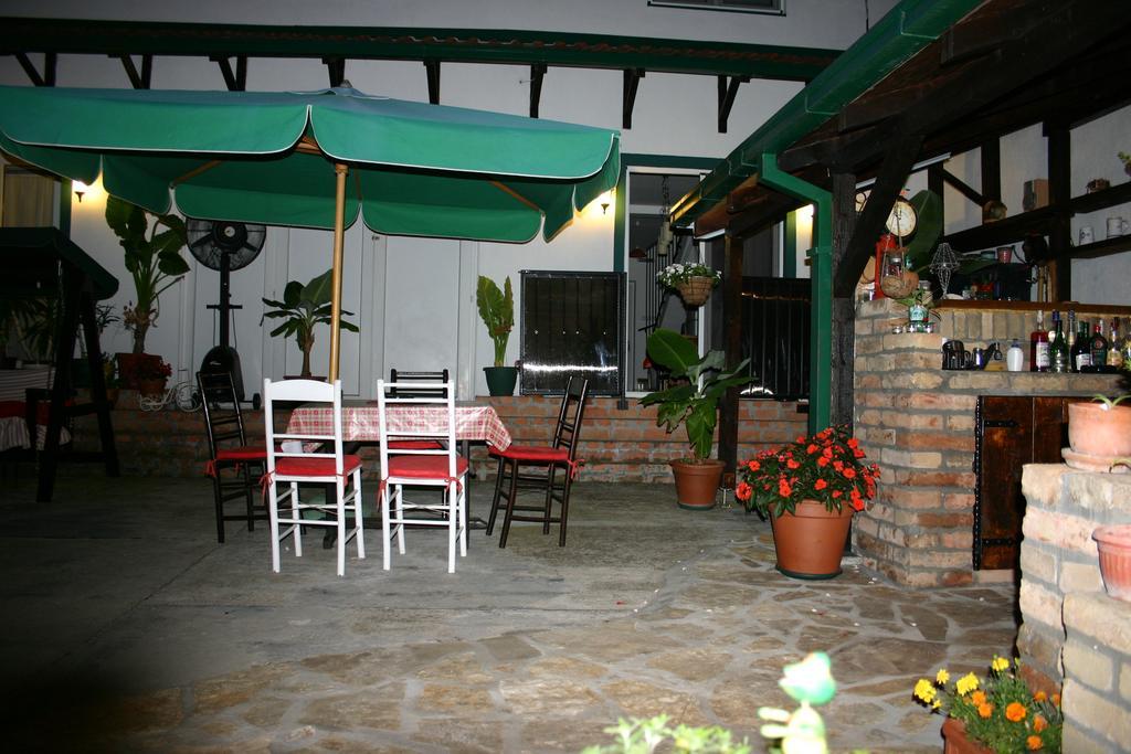 Apartment Akacija Gardens Belgrade Luaran gambar