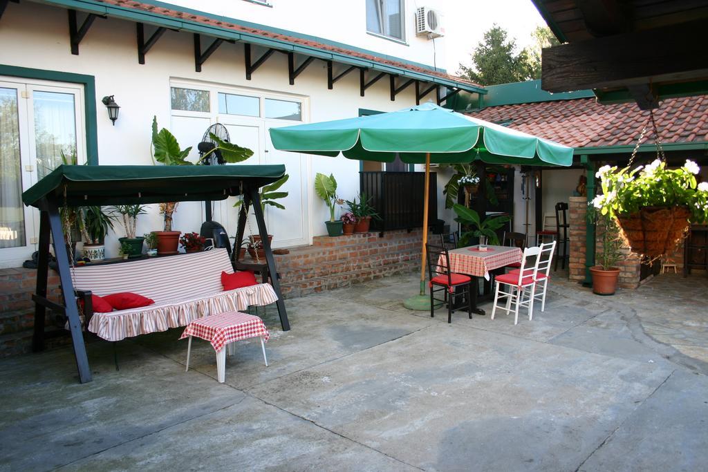 Apartment Akacija Gardens Belgrade Luaran gambar